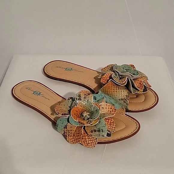 Born eryka flat sandal hotsell